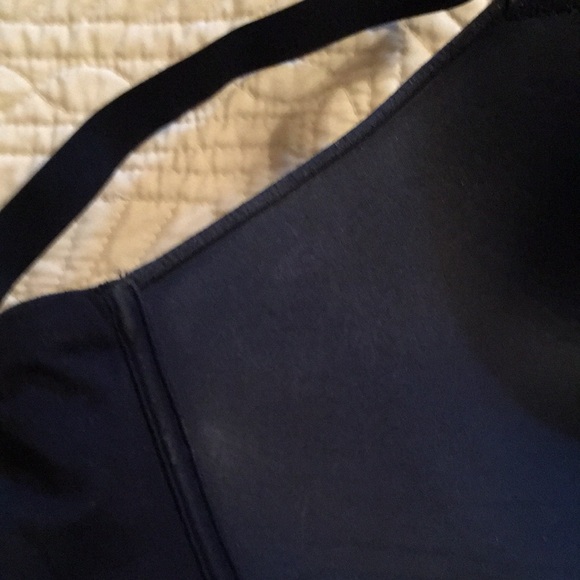 2 Soma Enbliss Wireless bras—size 40DD - Picture 9 of 11